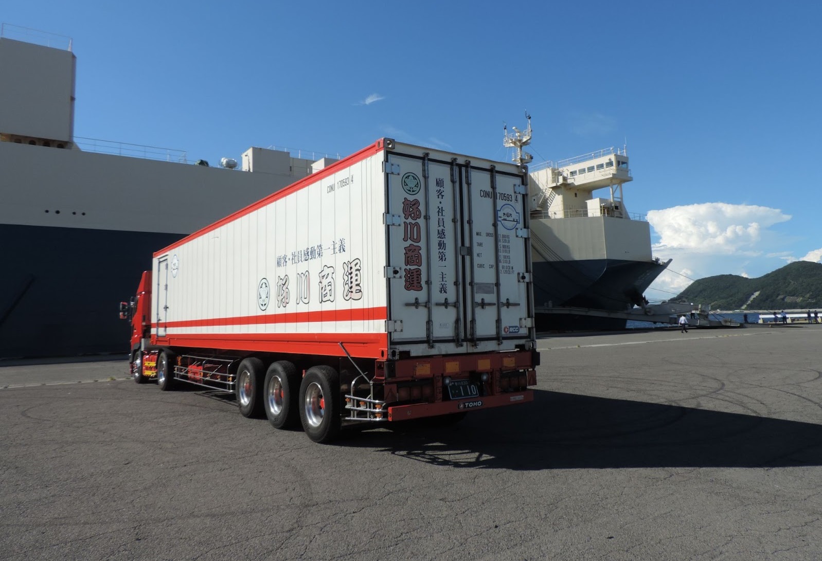 商船三井フェリー／関東－九州航路の坂出寄港、ＲＯＲＯ船「ぶぜん入港」　運転者不足対応に期待