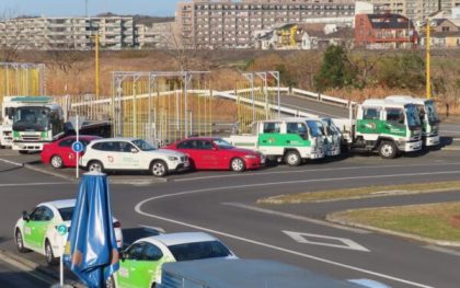 道交法改正／大・中型免許、19歳「取得可」要件、特例教習36時限以上　違反は講習９時間