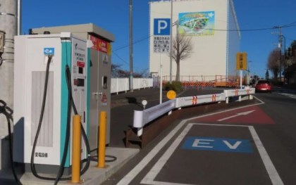 国交省／EV充電器設置指針案、道路上「急速」限定　長時間の駐停車を回避　交通規制 所轄警察と調整必要