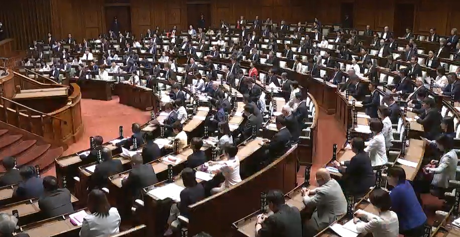 改正新物効法が成立 中継輸送へ施設整備促進