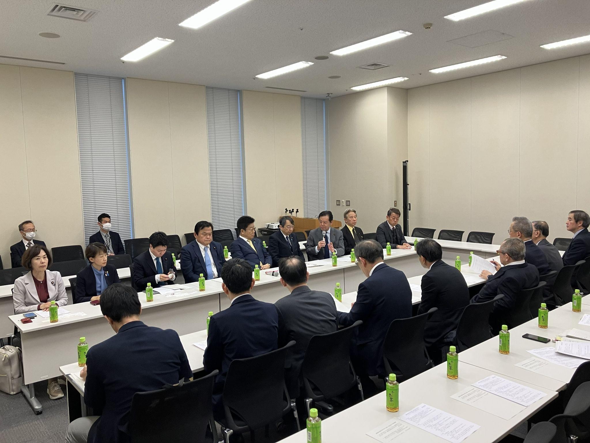 【交付金継続の軌跡㊦】固い扉こじ開ける 衆院解散で一度廃案も