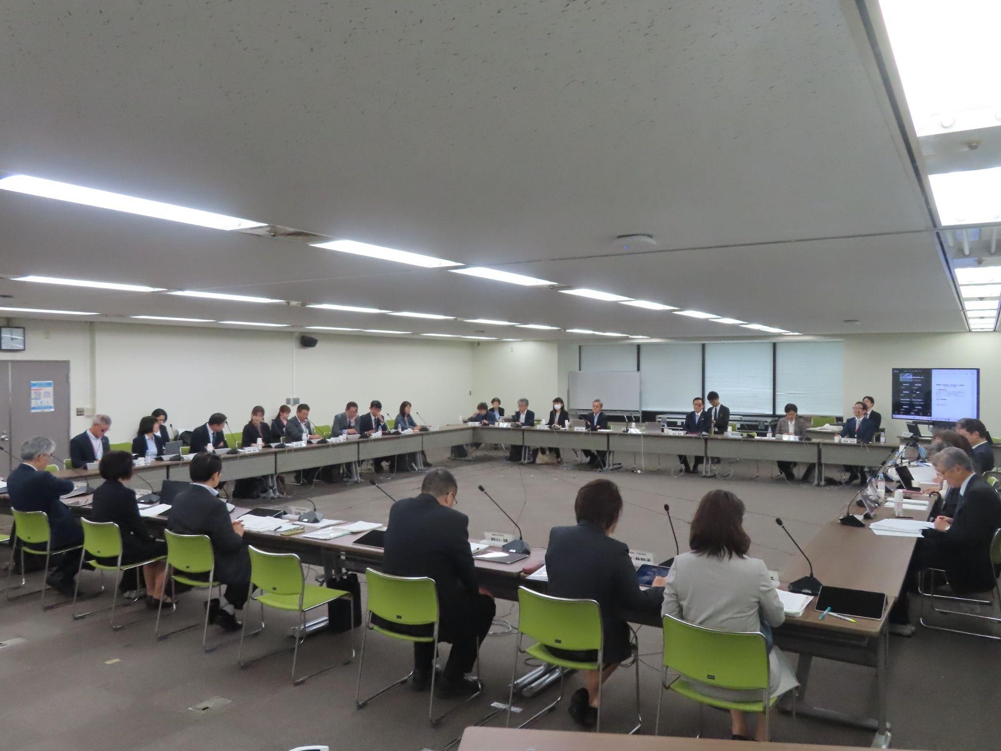 【ニュース深掘り】「労働時間法制」見直し、裁量制で労使対立