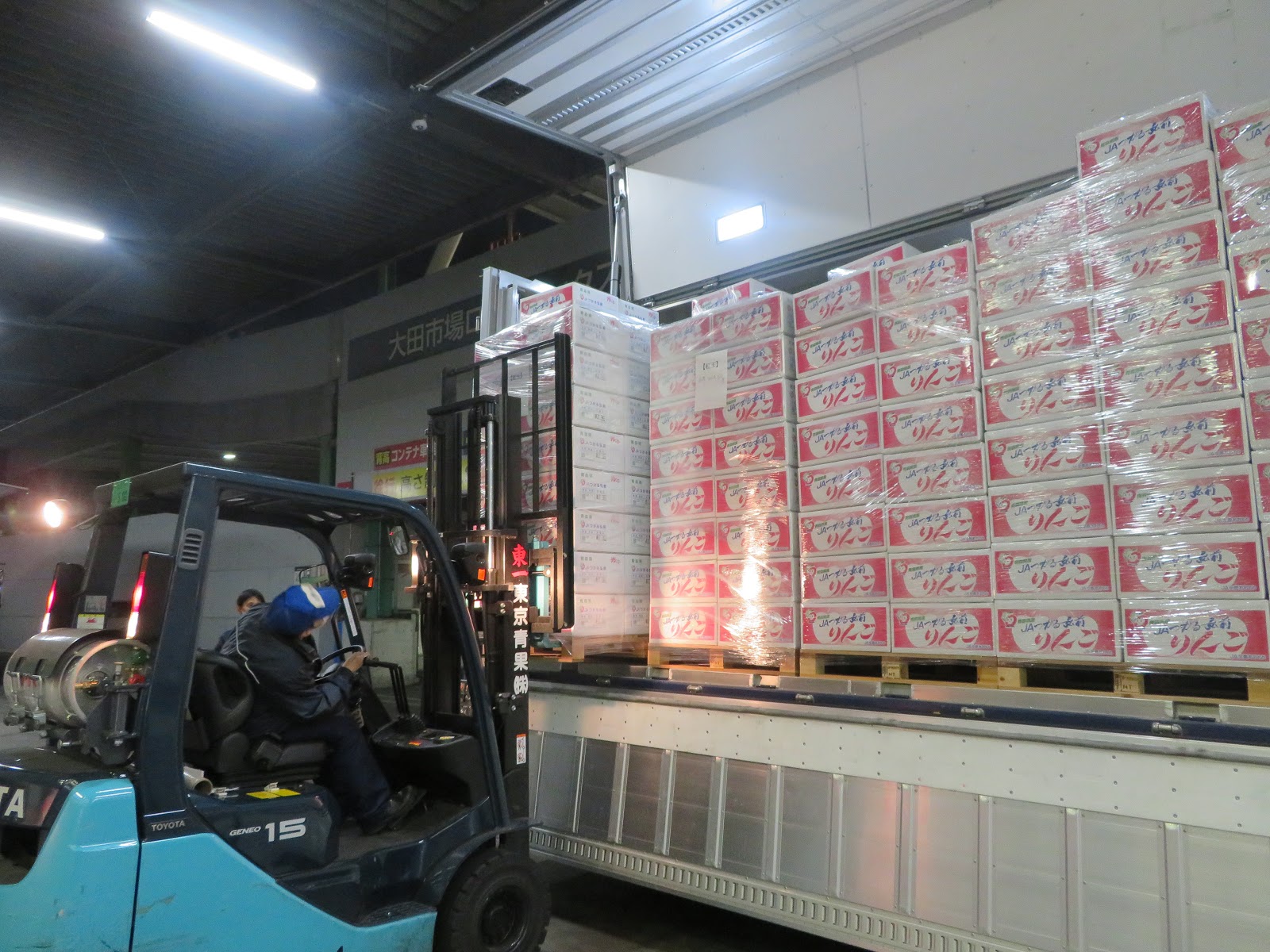 ＪＡ全農あおもり＆全農物流、県産リンゴでパレット輸送　時短効果や輸送品質実証