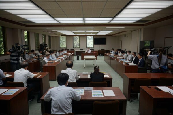 愛媛県、24年問題対策へ検討会　WTで分科会計画 愛媛ト協が参加　物流支援むけ動き加速