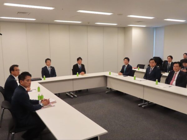 軽油暫定税率、来春廃止 与野党 実務者協議で合意